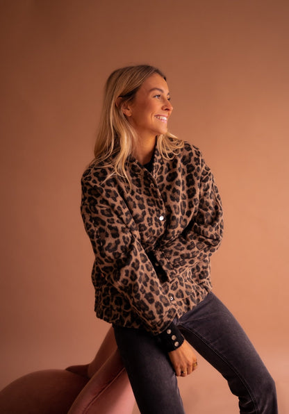 Leonor | Chaqueta corta con estampado de leopardo