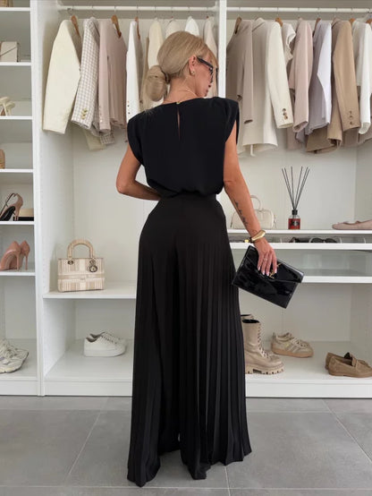 Axelle | Conjunto Minimalista: Top Sin Mangas y Pantalón Plisado